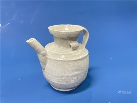 明 青白釉 双系盘口 执壶