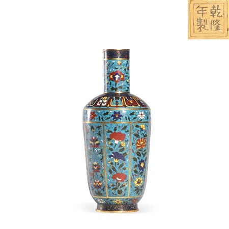 掐絲琺瑯四季花卉紋棒槌瓶