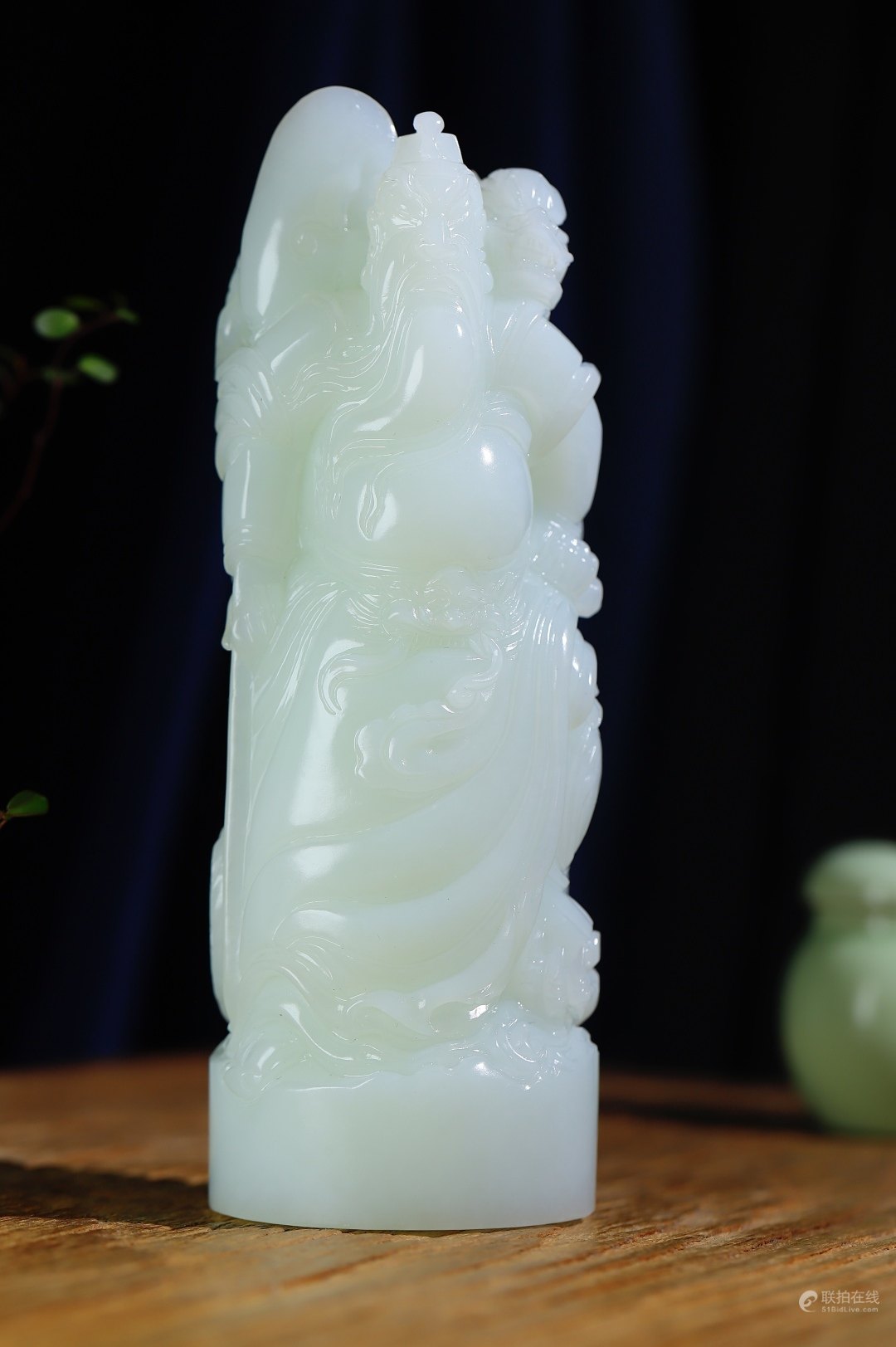 御龙关公和田玉羊脂玉小摆件
