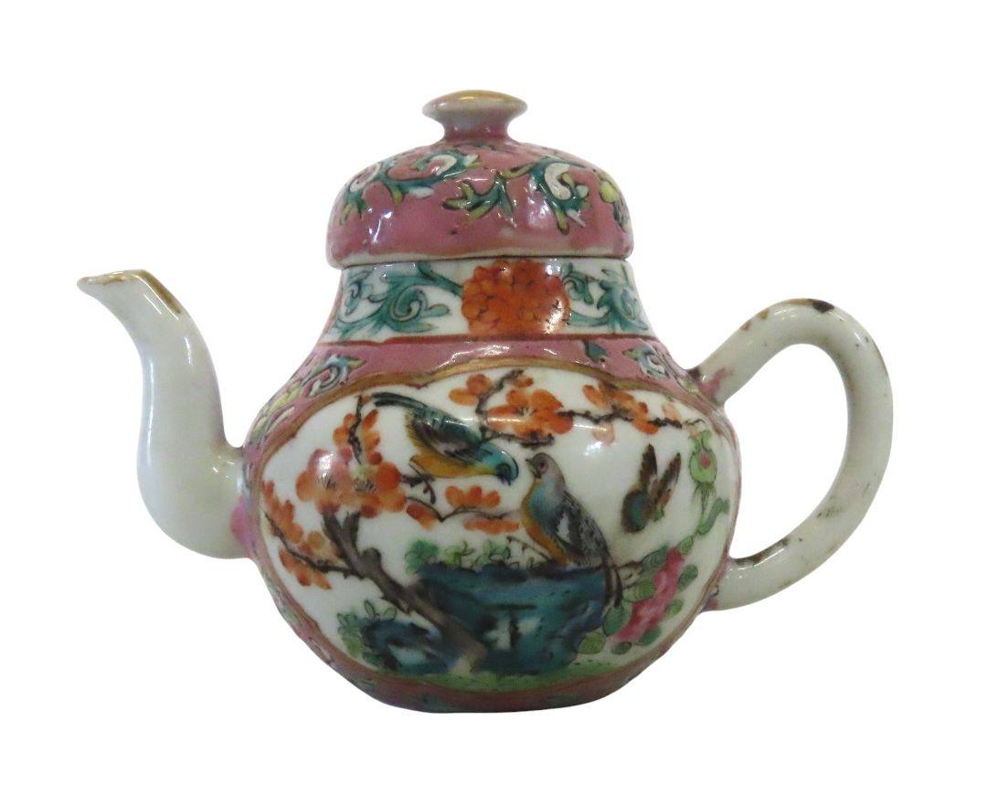 A RARE PERANAKAN STRAITS FAMILLE ROSE WATER-DROPPER 19TH CENTURY 7.5cm high