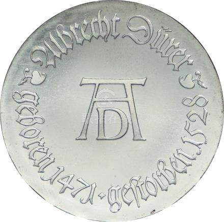  東????(East Germany) ??????生誕500年 10???銀貨 1971年 KM31/ 500th Anniversary - Birth of Duerer 10 M...