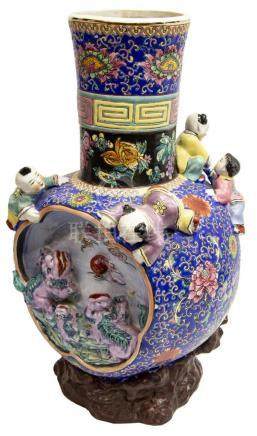 CHINESE FAMILLE ROSE PORCELAIN CHILDREN VASE