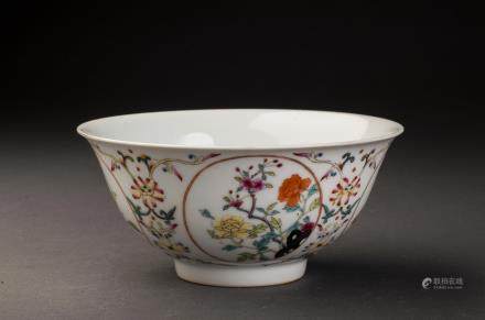 Wucai Flower patterns Porcelain Bowl