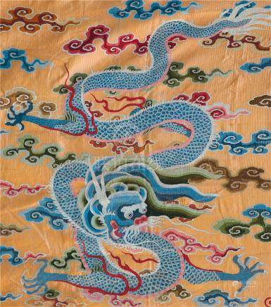 CHINESE EMBROIDERY DRAGON TAPESTRY QING DYNASTY