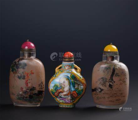 THREE CHINESE PEKING GLASS ROCK CRYSTAL INSIDE PAINTED SNUFF BOTTLES