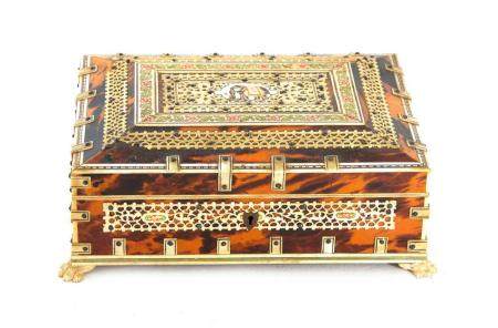 
      Anglo-Indian tortoiseshell and ivory box
  