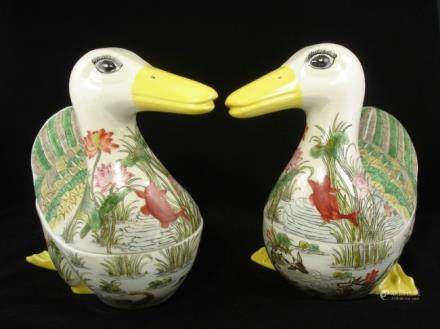 Pair of Chinese famille rose porcelain duck shape boxes