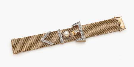 A bracelet with diamonds and cultured pearl - Probably USA,