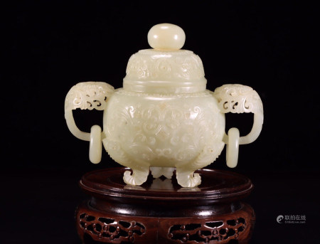 CHINESE CARVED HETIAN JADE CENSER W/. COVER