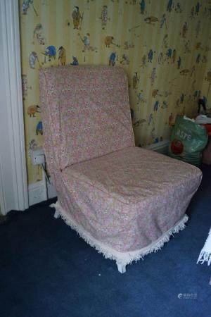  NURSING CHAIR
    
  