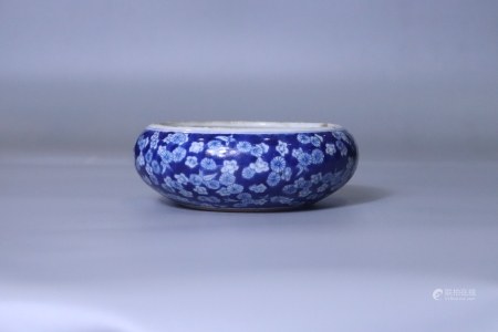青花花纹笔洗