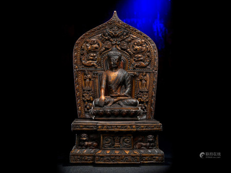 18世纪紫檀木雕扎什伦布寺风格释迦牟尼佛