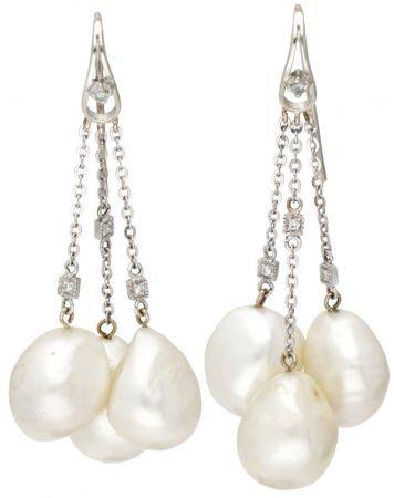 18K. White gold earrings each with three strands, approx. 0.10 ct. diamond and freshwater pearl