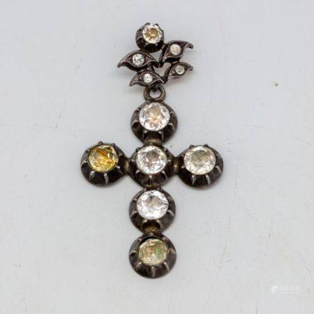 Norman cross in silver decorated with Alen?on stones
19th century