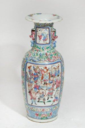 A Chinese Famille Rose porcelain vase