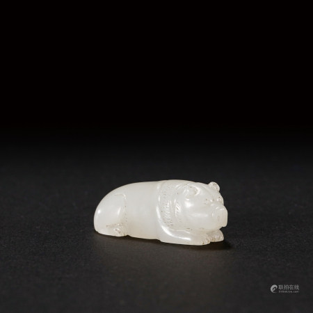 明代 白玉卧熊