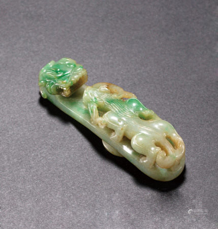 清晚 龙纹翡翠带钩