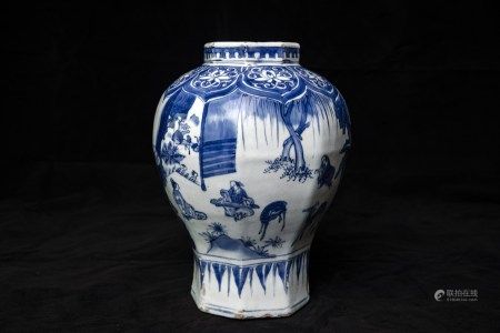 明崇祯青花人物故事图八方罐