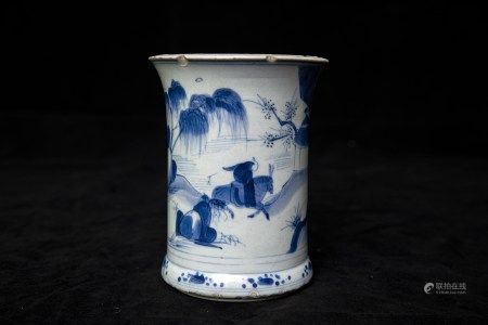 清康熙青花山水扬鞭前行图束腰笔筒