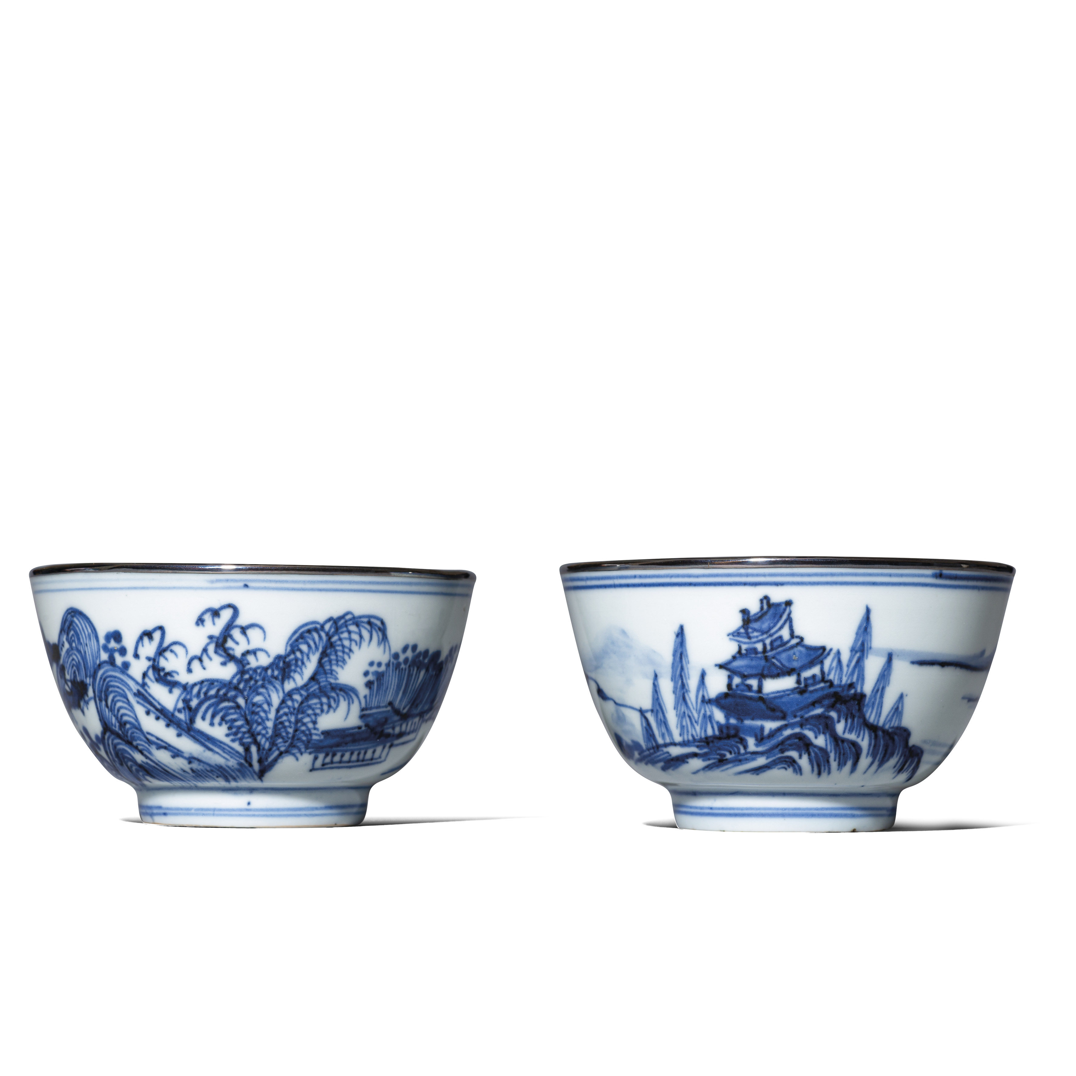 清康熙 青花山水人物图茶圆一对